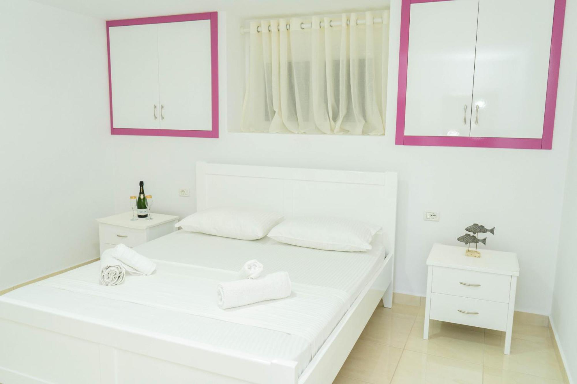 Vila Aliaj Vlore Exterior photo